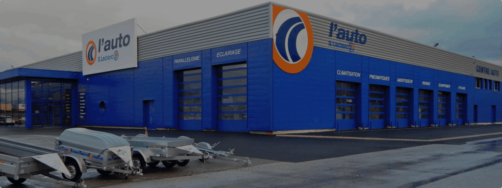 Magasin de services automobiles E. Leclerc.