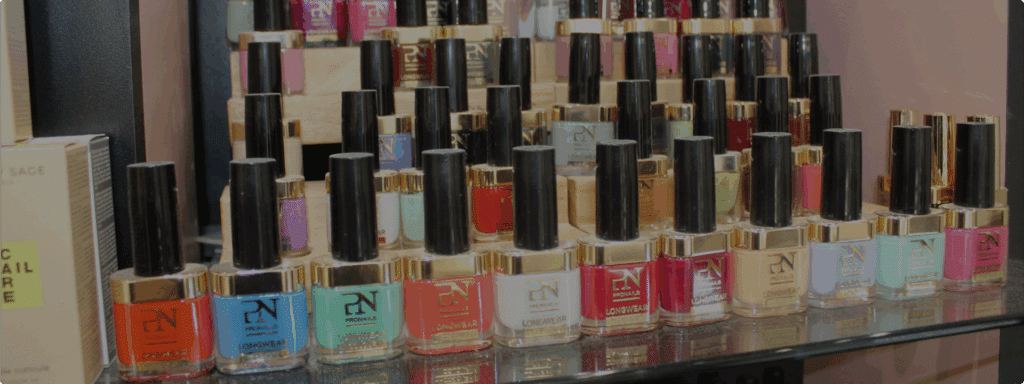 Collection de vernis à ongles colorés