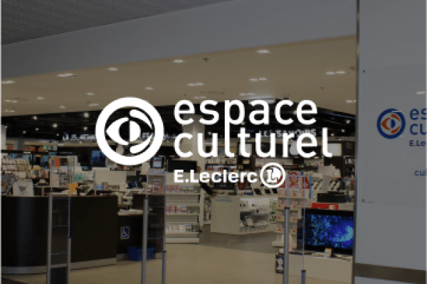 Intérieur de l'espace culturel E.Leclerc.